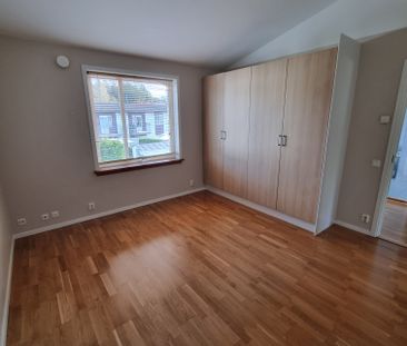 Annalundsvägen, Södertälje - Photo 2