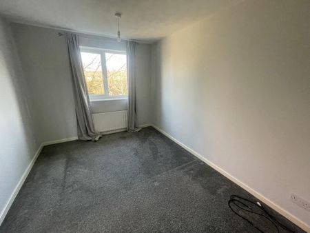 3 bedroom detached house to rent - Photo 4