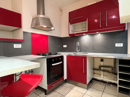 T2 45m2 en centre ville de Villefranche - Photo 4