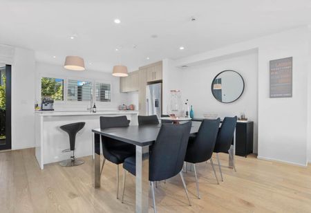 76 Hobsonville Point Road, Hobsonville - Photo 4