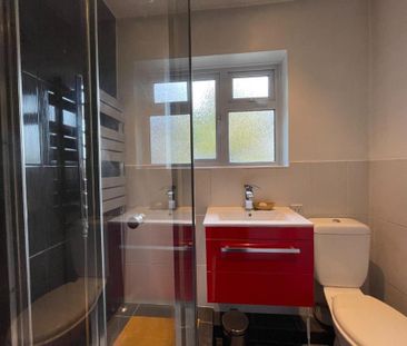 2 bedroom maisonette to rent - Photo 3