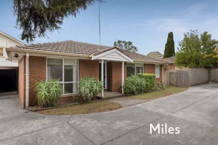 2/74 St Elmo Road, Ivanhoe - Photo 4