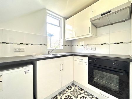 Heathfield Road, London - Photo 5