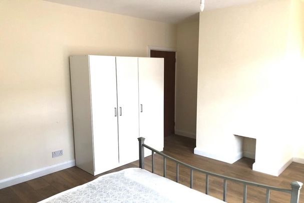 1 bedroom property to rent - Photo 1