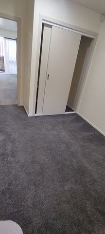 Modern 2BR Townhouse in Cockle Bay - Photo 2