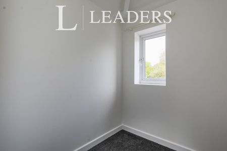 3 bedroom house to rent Talke Road, Chesterton, ST5 - Photo 3