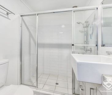 *Secure Building *Room For Rent* 1x Bed 1x Bath - Photo 4