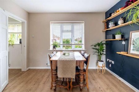 Barnes Crescent, Wimborne, Dorset, BH21 - Photo 3