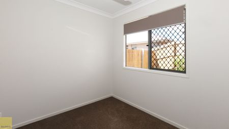 Comfortable Living in Convenient Location - Photo 4