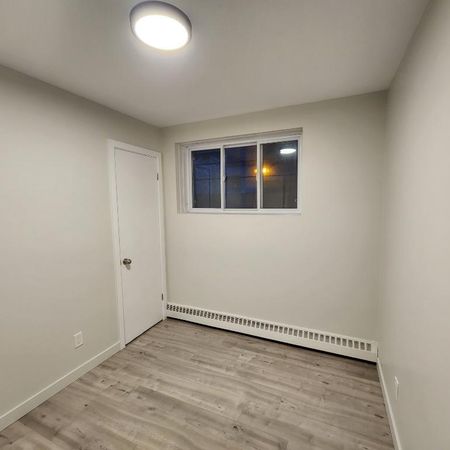 4 1/2 Vieux Longueuil à 2 pas de Saint-Charles - Photo 3