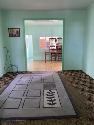 SPACIOUS THREE-BEDROOM HOME - Photo 1