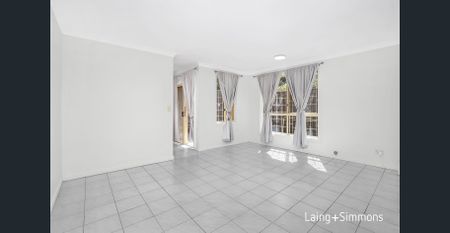 Spacious townhouse in ideal location - Photo 4