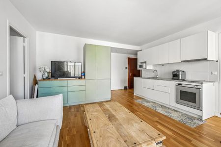 Location Appartement 3 pièces Meublé 55m² PARIS 16ème - Photo 4