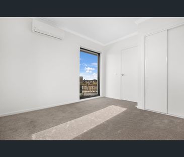 1 Seve Walk, Clyde North, Vic 3978 - Photo 6