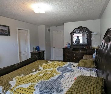 For Lease - 31 Farthingale Crescent, Brampton, Ontario - Photo 6