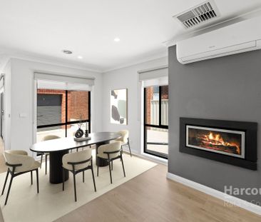 Stunning 3 Bedroom Spacious Family Home! - Photo 2