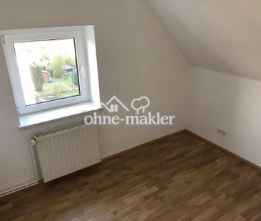 schöne DG Wohnung | Parkettboden | Handtuchheizkörper | Bad mit Fen... - Photo 1