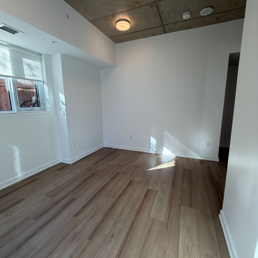 36 Robinson Ave, Ottawa, ON - Photo 1