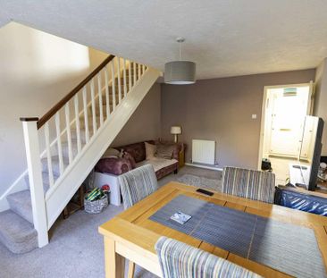 2 bedroom terraced house to rent - Photo 1
