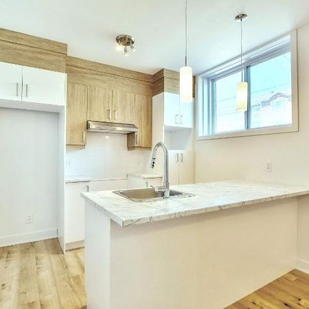 3 1/2 À LOUER - SAINT-JACQUES - APPARTEMENT À LOUER - Photo 3