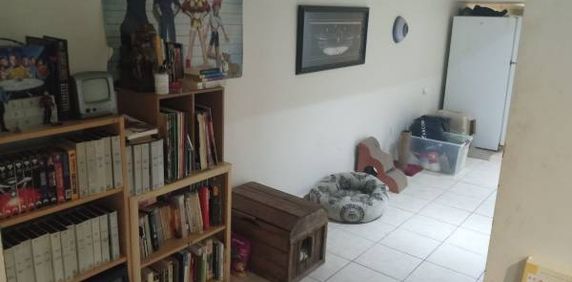 Semi Furnished room for rent in bright annex basement - Photo 2