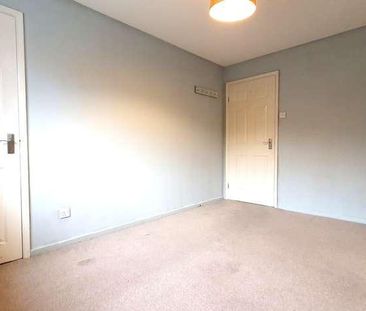 Chives Way, Swindon, Wiltshire, SN2 - Photo 4