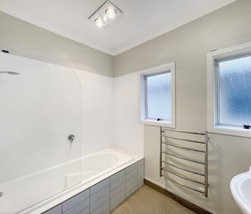 VALLEY HOME LIVING! - Photo 5