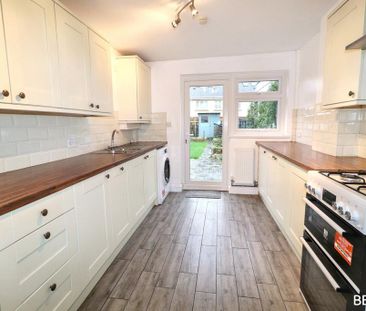 3 bedroom end of terrace house to rent - Photo 6