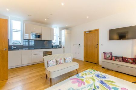 1 bedroom flat to rent - Photo 2