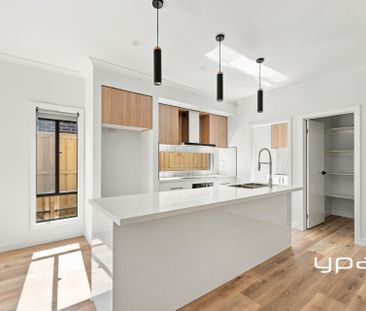 Modern Family Home in Maplestone Estate - Photo 4