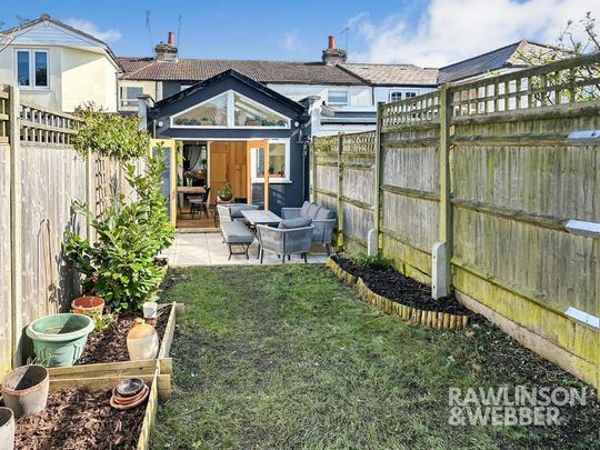 2 bedroom terraced house to rent - Photo 1