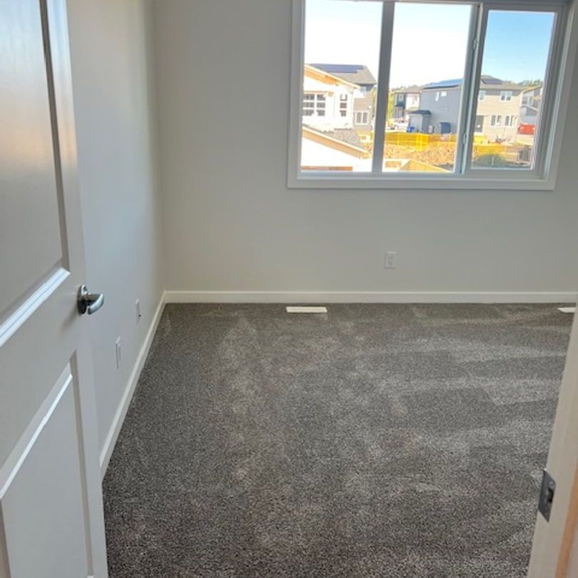 Beautiful 3 Bedroom home in Wolf Hollow - Photo 1