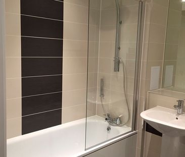 1 Bed Flat, Kingfisher Heights, N17 - Photo 5