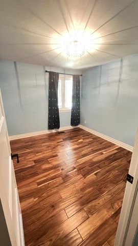 For Lease - 3082 Lindenlea Drive Unit# MAIN FLOOR, Mississauga, Ontario - Photo 2