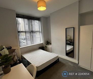 1 bedroom in a house share to rent - Photo 2