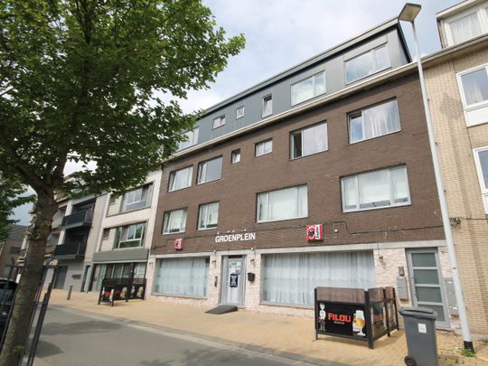 Gerenoveerd appartement met 1 slaapkamer op het Groenplein - Photo 1