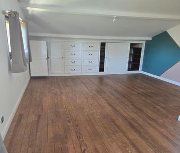 Location Maison 5 pièces 115m² LEOGNAN 33850 - Photo 1