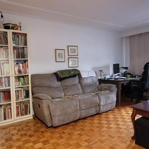 St. Léonard 4 1/2 au rez-de-chaussée dans 5plex avec proprios occupants - Photo 2