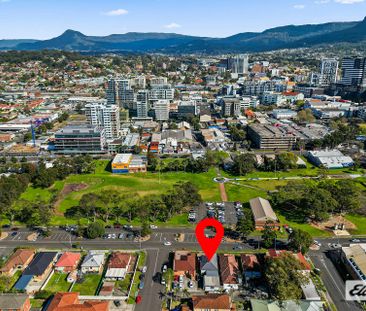 Spacious 5-Bedroom Home in the Heart of Wollongong CBD - Photo 6