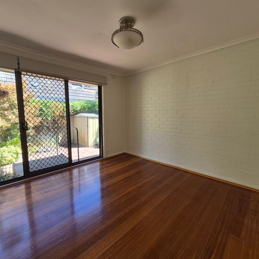 3/27A Laburnum Street - Photo 1