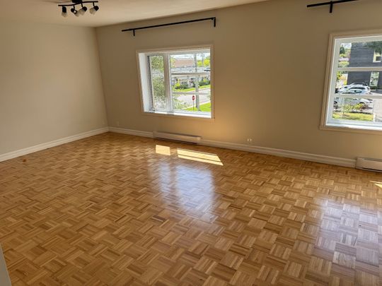 Appartement - 3855 Rue de Mont-Royal - Photo 1