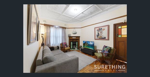 650m to Lidcombe station - Spacious Full Brick House for Lease - Photo 1