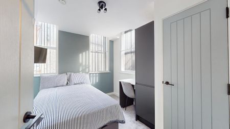 5 bedroom terraced house to rent - Photo 3