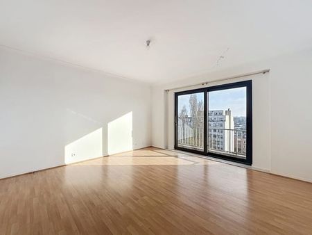 Tout savoir sur cet appartement à Ixelles, à Ixelles - Foto 2