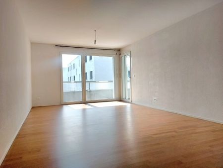 VUARINES 67, Appartement de 2.5 pièces dans un quartier résidentiel - Photo 2