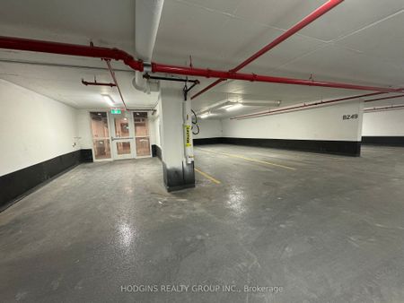 For Lease - 1035 Southdown Road Unit# LPH 1802, Mississauga, Ontario - Photo 2