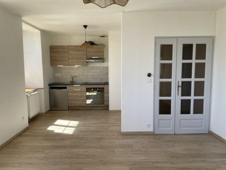 Location Appartement 3 pièces 57m² CHARQUEMONT 25140 - Photo 5