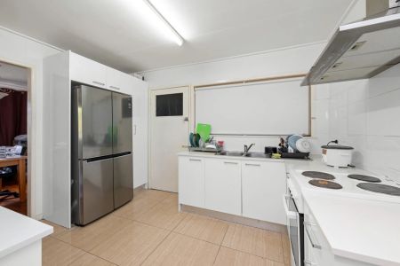 Unit 1/43 Macadamia Street, - Photo 5