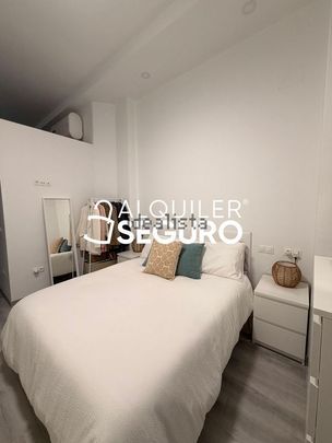 Alquiler de estudio en Calle Blas de Lezo - Photo 1