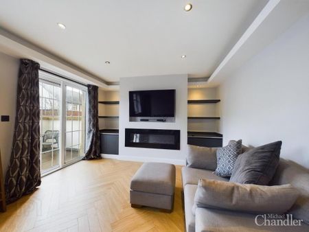 10 College Drive, Belfast, BT7 3LF - Photo 2